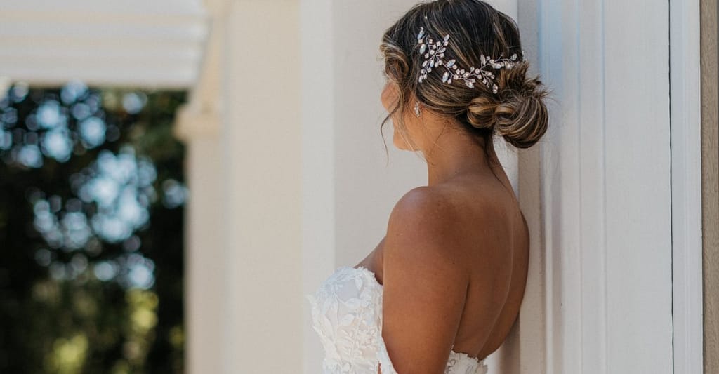 Uitgaan Onderzoek van De mooiste opgestoken bruidskapsels | Weddings blog